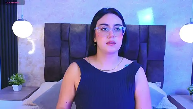Snapshot of vicky_grey chatting on June 30, 11:44 am vicky grey online show from June 30, 11:44 am