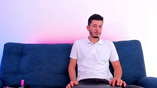 josh  val online show from March 11, 9:54 pm