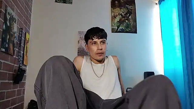 Snapshot of PaulDamico chatting on May 22, 5:40 pm PaulDamico online show from May 22, 5:40 pm