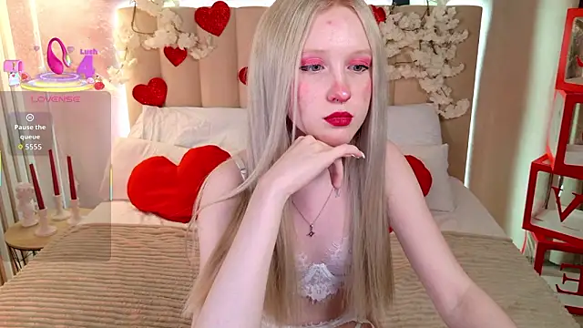 Sia Hart online show from February 15, 12:03 pm