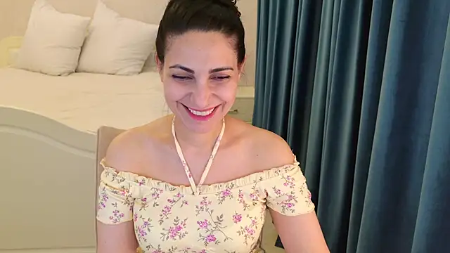 LovelyBeatrice online show from July 28, 8:52 pm