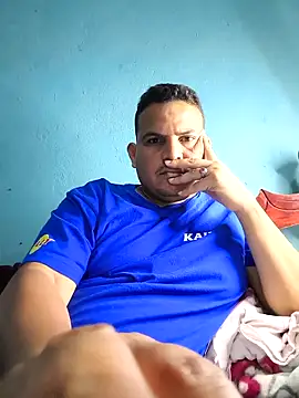 Snapshot of THONETE chatting on April 14, 1:50 pm THONETE online show from April 14, 1:50 pm