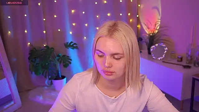 AmeliaWeells online show from March 12, 4:07 am