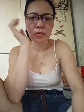 Snapshot of Nuna_689 chatting on June 12, 10:03 am Nuna 689 online show from June 12, 10:03 am