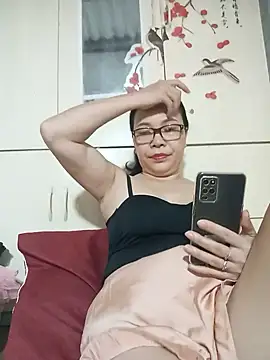 Snapshot of Nuna_689 chatting on July 23, 2:48 pm Nuna 689 online show from July 23, 2:48 pm