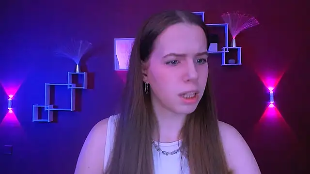 Snapshot of lumi_soft chatting on May 13, 7:39 am lumi soft online show from May 13, 7:39 am