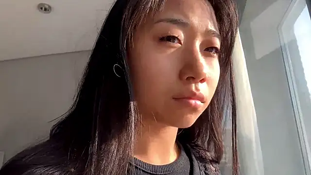 SweetMiaXO online show from April 1, 10:07 pm