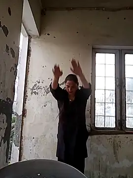 Cute-karisma1234 online show from March 17, 1:43 am