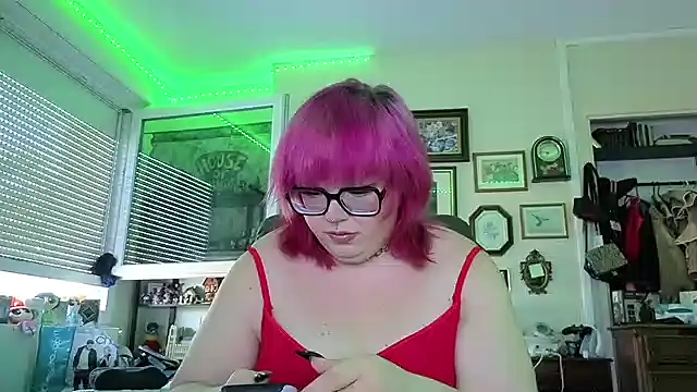 Snapshot of ProfaneHekate chatting on July 3, 2:45 pm ProfaneHekate online show from July 3, 2:45 pm