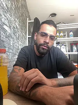 Snapshot of austin_Dark chatting on February 4, 4:35 pm austin Dark online show from February 4, 4:35 pm