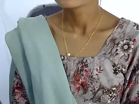 Kulsum S online show from March 3, 8:09 am