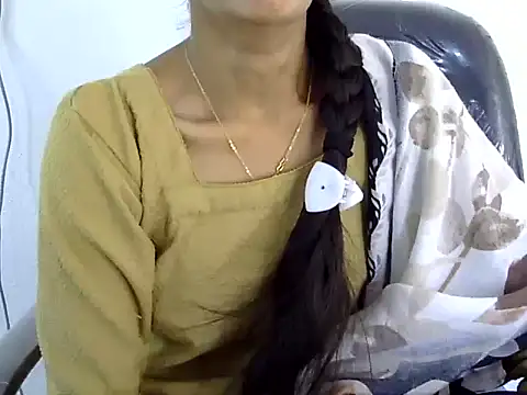 Kulsum S online show from March 4, 8:20 am