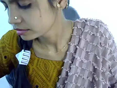 Kulsum S online show from March 7, 8:33 am