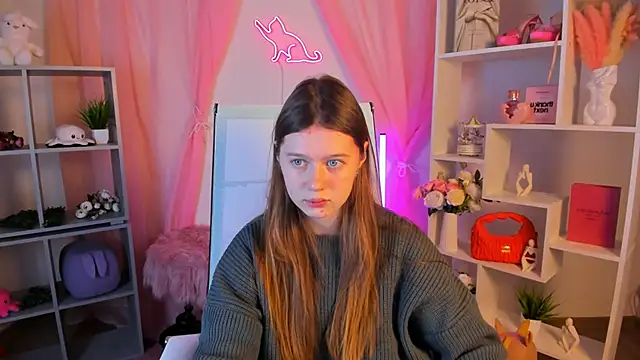 CelestineMauriac online show from February 14, 6:15 pm