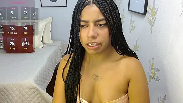 Laia white online show from April 30, 11:38 am