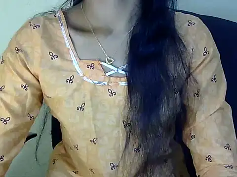 Snapshot of Khushi_v chatting on March 9, 4:33 pm Khushi v online show from March 9, 4:33 pm