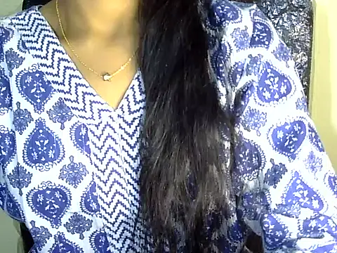 Snapshot of Khushi_v chatting on March 12, 5:41 pm Khushi v online show from March 12, 5:41 pm