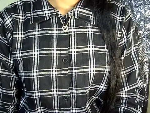 Snapshot of Khushi_v chatting on March 14, 6:13 pm Khushi v online show from March 14, 6:13 pm