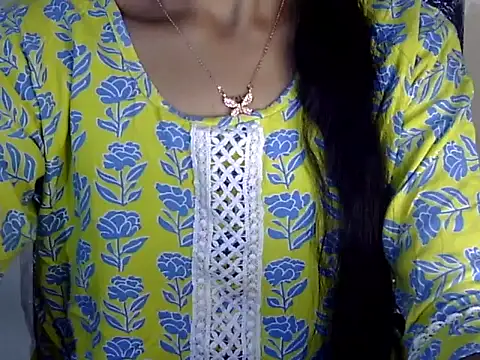 Snapshot of Khushi_v chatting on March 15, 4:46 pm Khushi v online show from March 15, 4:46 pm