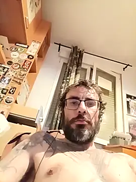 MrFumao online show from April 29, 2:04 am