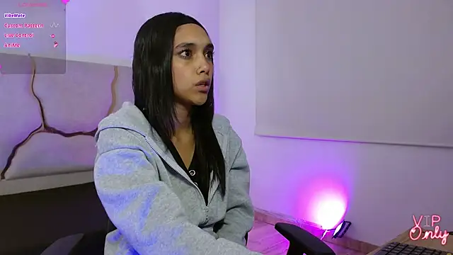 TINY TAY online show from March 10, 11:48 am