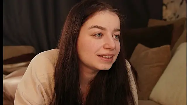 just dakota  online show from February 24, 9:18 am