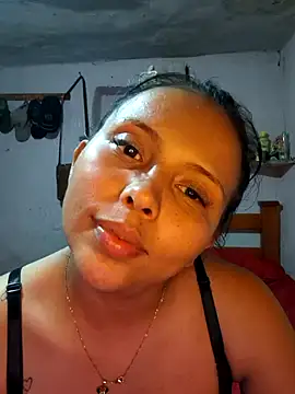 Daniela Cruz  online show from March 13, 7:20 pm