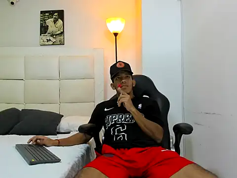 ricky spensar23cm  online show from February 21, 2:12 am