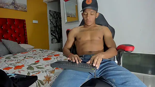 ricky spensar23cm  online show from March 15, 2:17 am