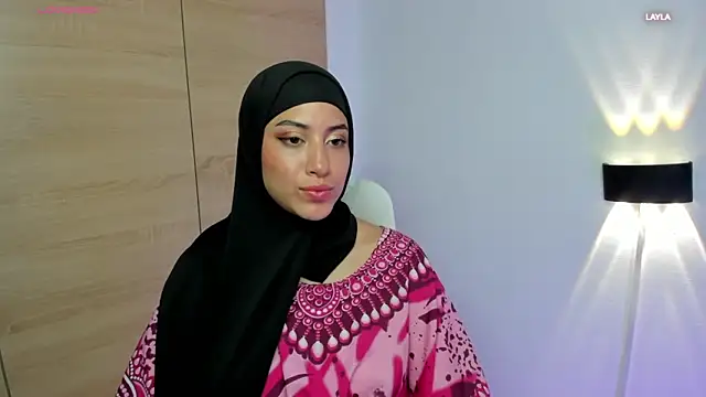 LAY LA  online show from February 24, 10:08 pm