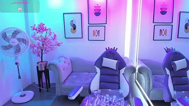 Victoria  doll online show from April 28, 12:21 pm
