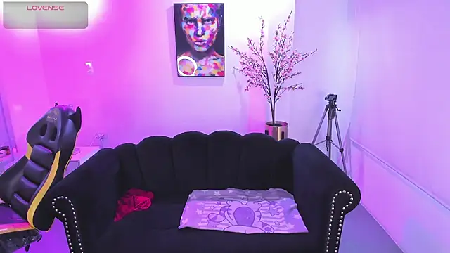 Snapshot of Victoria__doll chatting on July 31, 11:53 am Victoria doll online show from July 31, 11:53 am