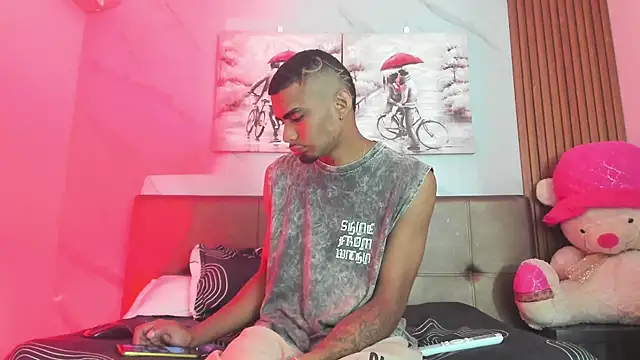 Rpoolrboy online show from April 22, 4:52 pm