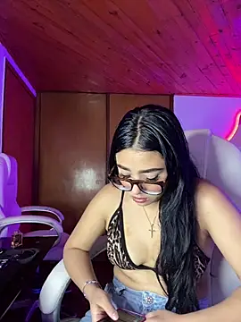 Violetta pinkk1 online show from February 27, 4:23 am