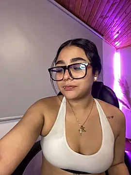 Violetta pinkk1 online show from March 6, 12:18 am