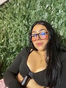 Violetta pinkk1 online show from March 13, 5:47 am