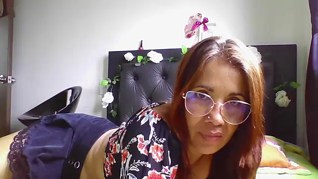 Snapshot of camila_star10 chatting on May 19, 4:02 pm camila star10 online show from May 19, 4:02 pm