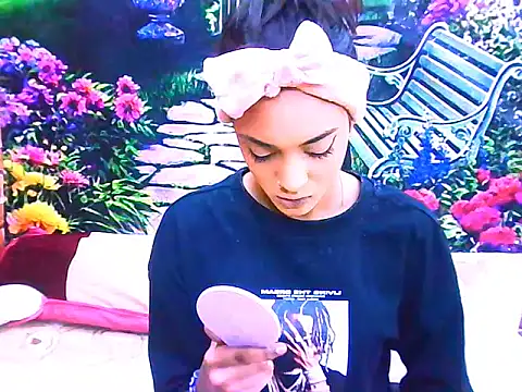 IndianPretty14u2Luv online show from May 5, 5:04 am