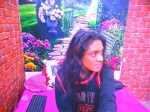 IndianPretty14u2Luv online show from June 14, 5:09 am