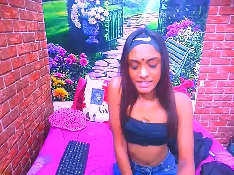 IndianPretty14u2Luv online show from June 15, 5:09 am