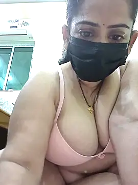 Snapshot of diyam4002 chatting on March 1, 5:26 pm diyam4002 online show from March 1, 5:26 pm