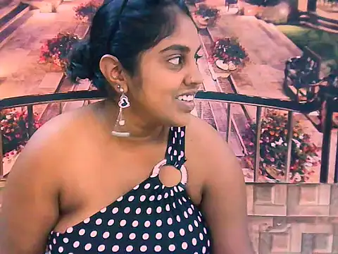 IndianDiva27 online show from March 15, 5:46 am