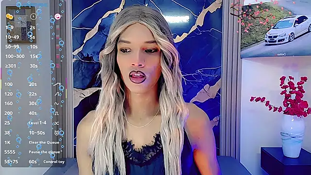 Samantha Ortega  online show from April 25, 11:35 am