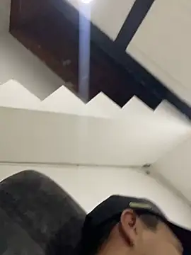 andresmahecha777 online show from March 17, 2:05 am