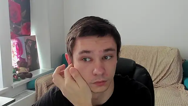 Snapshot of Alexmansuper chatting on February 18, 8:32 am Alexmansuper online show from February 18, 8:32 am