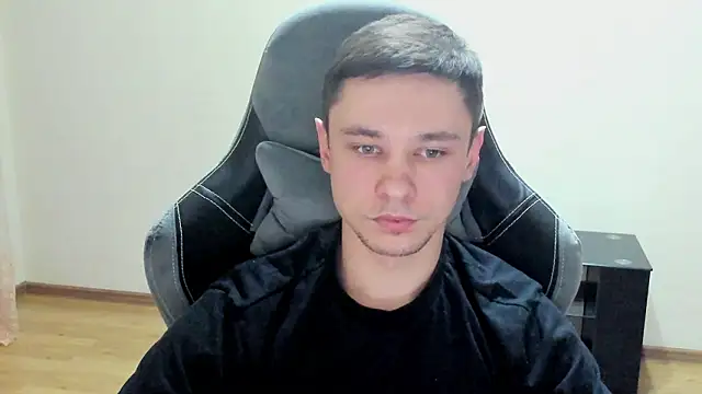 Snapshot of Alexmansuper chatting on March 20, 4:23 pm Alexmansuper online show from March 20, 4:23 pm