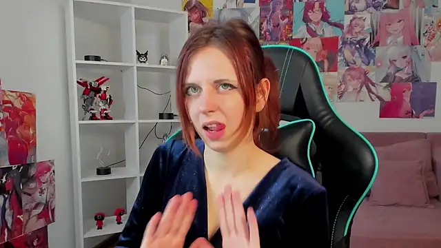 FreyaVey online show from March 16, 5:17 pm