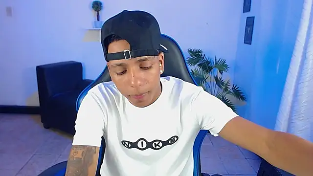 ostinn18 online show from March 12, 2:45 pm