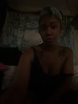 Ebonythroat777 online show from February 28, 11:44 am