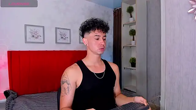 iam logan online show from February 21, 9:49 pm